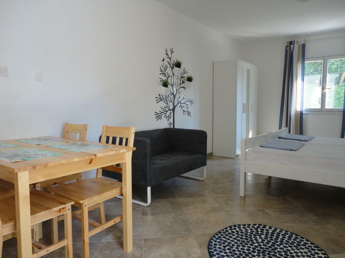 Apartment Rados Nin Eksteriør billede
